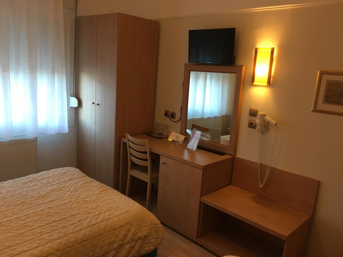 Hotel Orestion Кастория Экстерьер фото